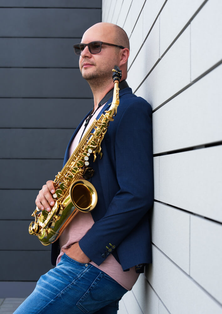 Saxophonist Martin van Bonn